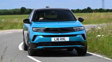 Vauxhall Mokka - front, full width